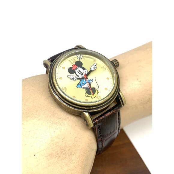 Disney Women\'s Watch W001876 Minnie Mouse Quartz Silver 38mm Brown Leather Strap main image 7